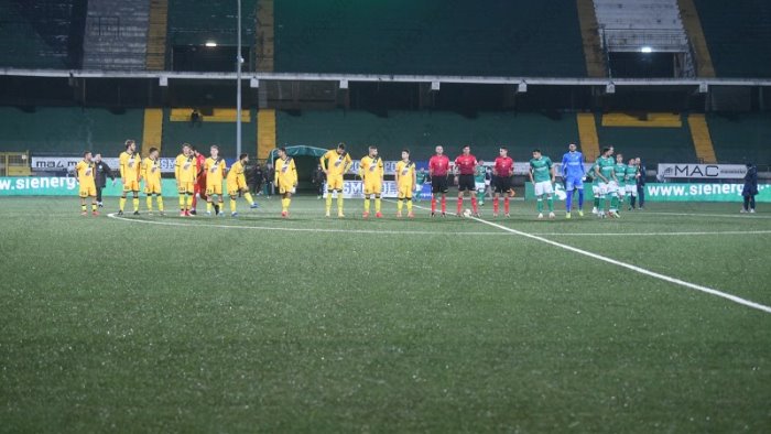 juve stabia un positivo al covid 19 e nuovo giro di tamponi