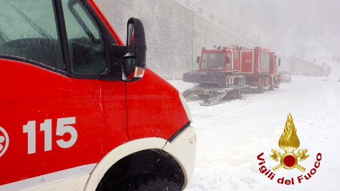 prorogata l allerta neve salvati 4 ragazzi a campo maggiore