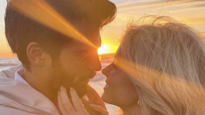 can yaman e diletta leotta amore in costiera