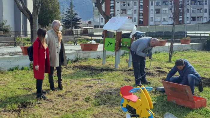 roccapiemonte arrivano le giostrine nell area catello mari