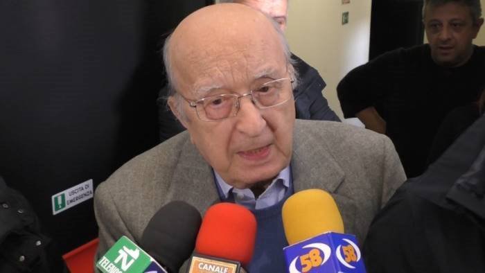 ciriaco de mita compie 93 anni niente festa a nusco