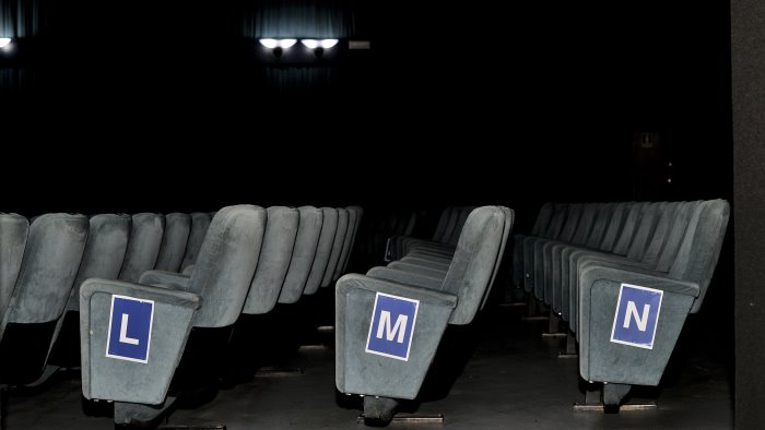 montella il cinema a casa grazie alla biblioteca comunale