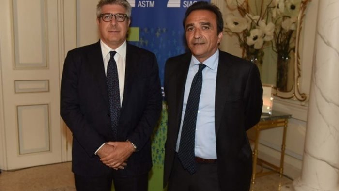 astm lanciata opa per delisting premio incorporato del 28 8