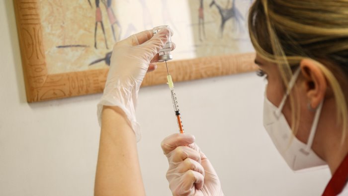 covid ad apice presidio per la campagna vaccinale