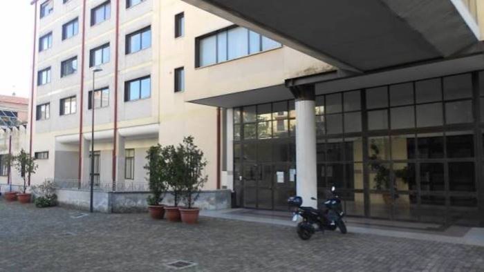 scontro sulle commissioni tutto da rifare parola al prefetto