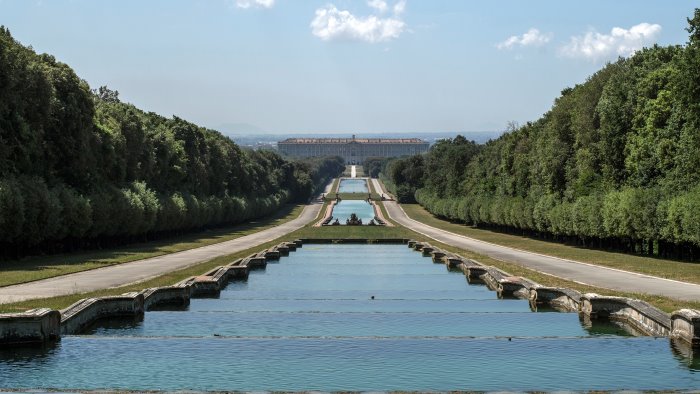 la reggia di caserta promuove il territorio