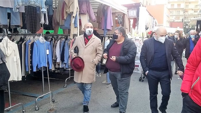 nocera l attore di gennaro per il nuovo mercato giornaliero