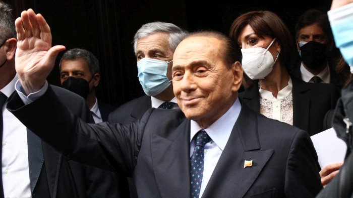 berlusconi il governo durera il tempo necessario