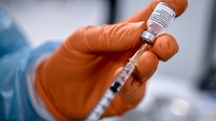 vaccini hub semideserti solo 1 181 dosi nelle ultime 24 ore