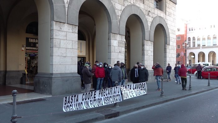 vertenza coop a salerno tar accoglie il ricorso gli operai tornano al lavoro