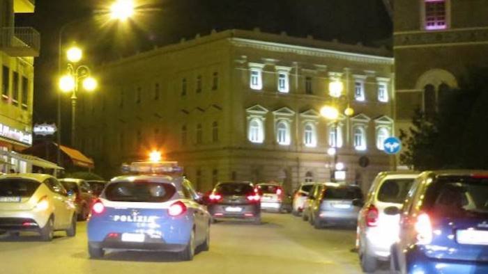 controlli movida servono alcolici a minori sanzioni e denuncia