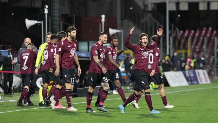 salernitana si ferma verdi affaticamento muscolare