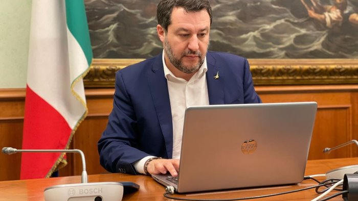 la lega in campania e a totale e completo sostegno del nostro leader salvini