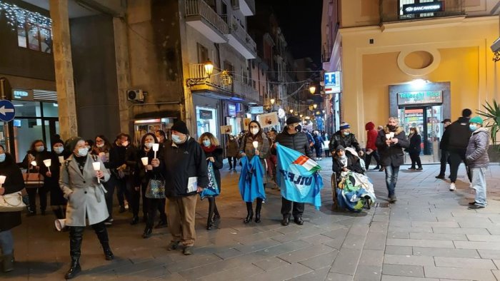 villa dei fiori la solidarieta di donato salvato ai dipendenti del centro