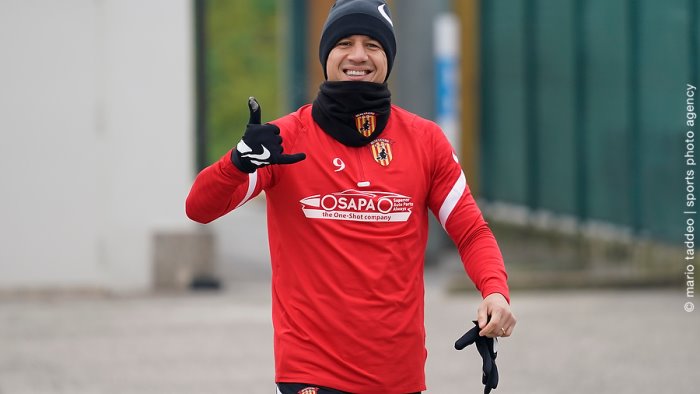 benevento chiuso il caso lapadula vigorito da oggi lavora con la squadra