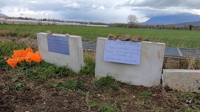 serre cittadini in rivolta qui i rifiuti della tunisia non li vogliamo