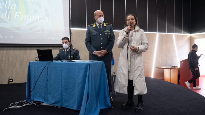 guardia di finanza concorso per la banda musicale presentazione al cimarosa