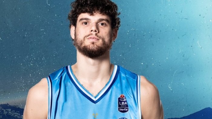 napoli basket ufficiale l arrivo di leonardo tote