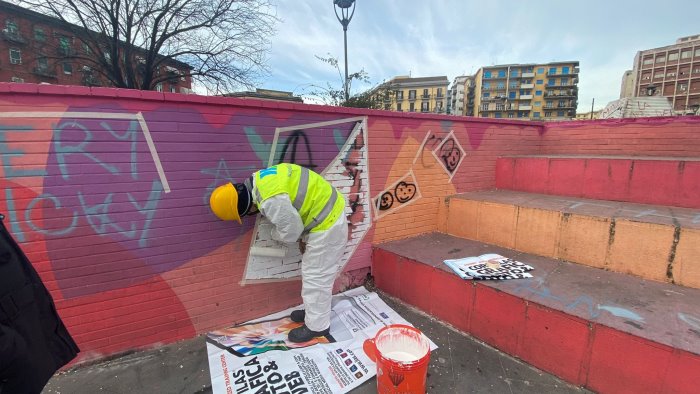 napoli murale di noemi via i segni della violenza