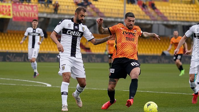 benevento forte insegue il primo gol col lecce tradizione positiva