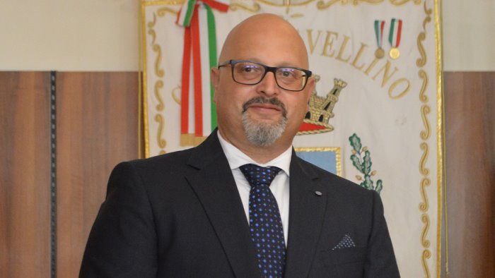 ciampi m5s sull acqua de luca sbandiera vittorie ma la battaglia non e vinta