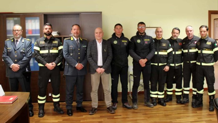 soccorso alpino della finanza incontro con i vigili del fuoco di avellino