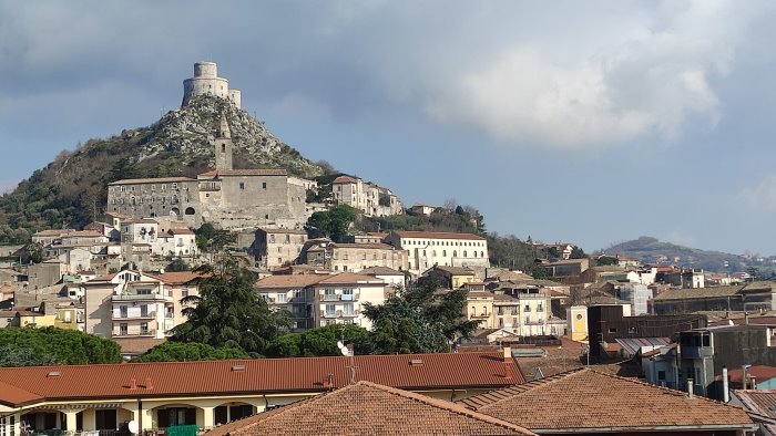 elezioni a montesarchio in quattro appoggiano candidatura sandomenico