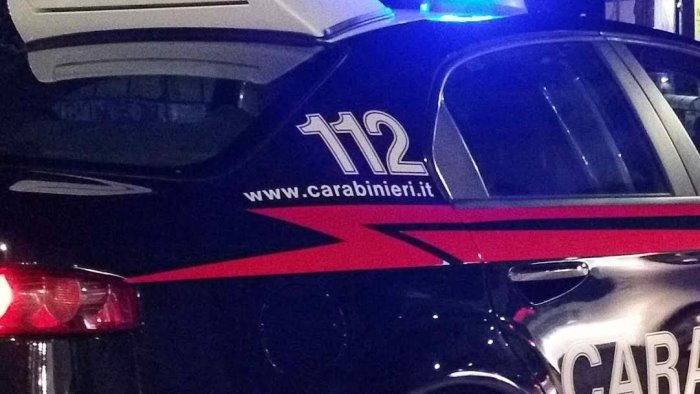 avellino con la droga in auto di notte denunciato 25enne segnalato l amico