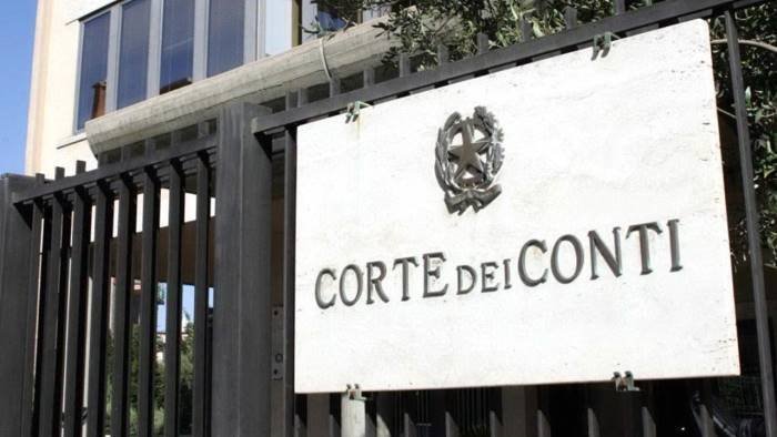 corte dei conti autonomia sarebbe condanna pa c e paura di firmare atti