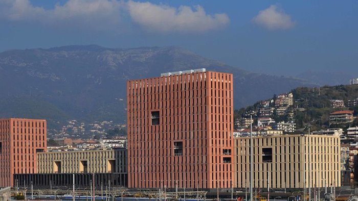 tentata estorsione a mercanti d arte di salerno due persone in carcere