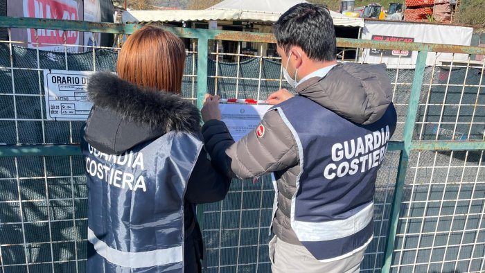 sigilli ad un autolavaggio in cilento denunciato il titolare