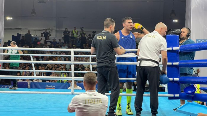 boxe a marrakech e il giorno dell esordio di aziz abbes mouhiidine