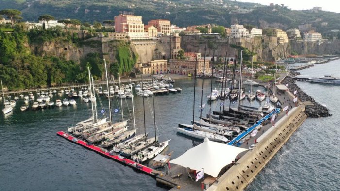 a sorrento ritornano la tre golfi sailing week e il campionato europeo maxi