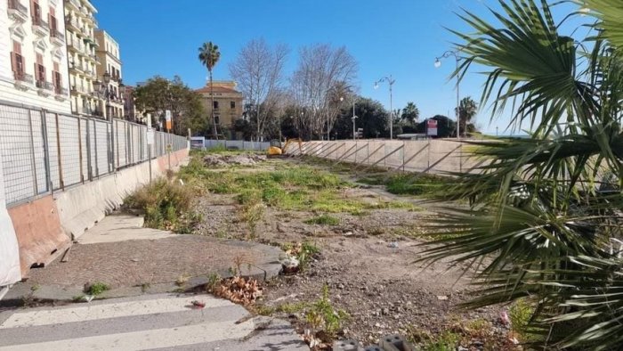 pessolano liberiamo piazza cavour ormai oscena e senz anima