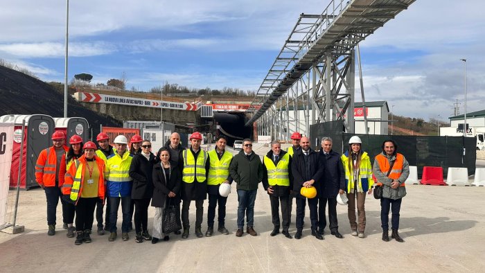 il sottosegretario ferrante visita il cantiere della galleria di grottaminarda