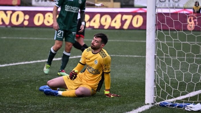 potenza avellino 2 2 tabellino e voti dei lupi