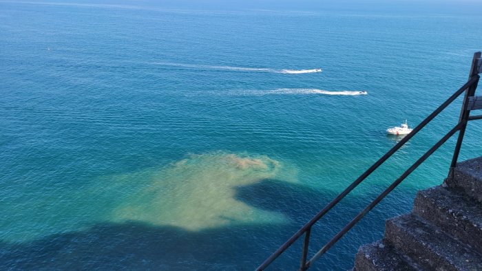 sversamenti in costiera dura presa di posizione del comune di atrani