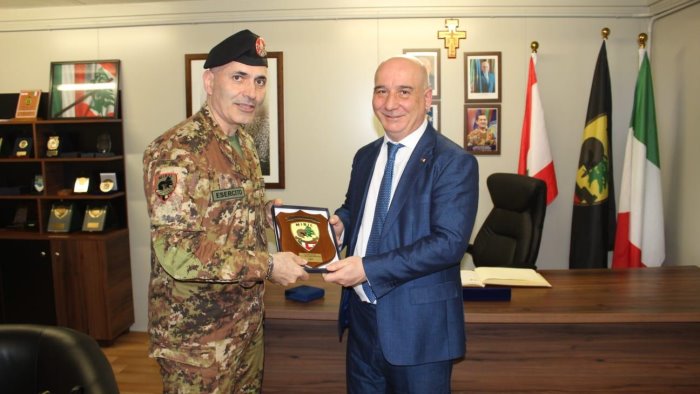 il deputato bicchielli a beirut per incontrare l esercito italiano