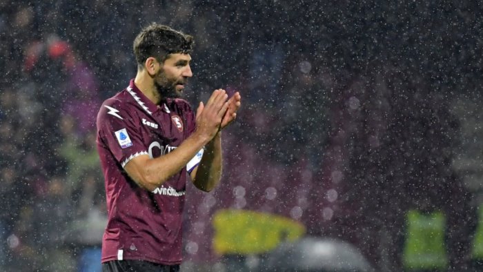 salernitana liverani ritrova il comandante fazio l argentino in gruppo