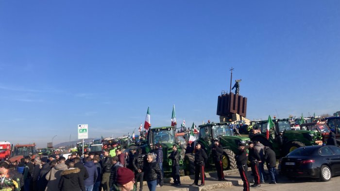 proteste agricoltori limata da forza italia piena capacita di ascolto