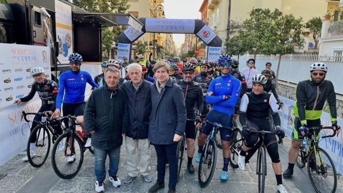 prima edizione della gran fondo sorrento la carica dei 300