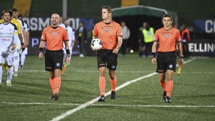 l arbitro di audace cerignola avellino l augurio nel match col monopoli