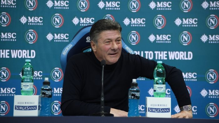 mazzarri allontaniamo la tensione e tiriamo di piu da fuori area