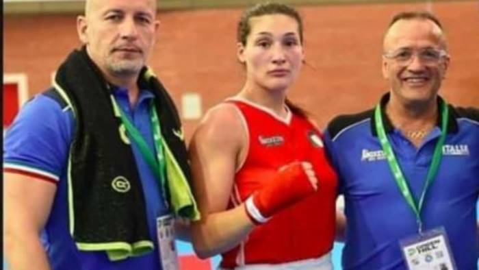 boxe carini dominante all esordio a londra