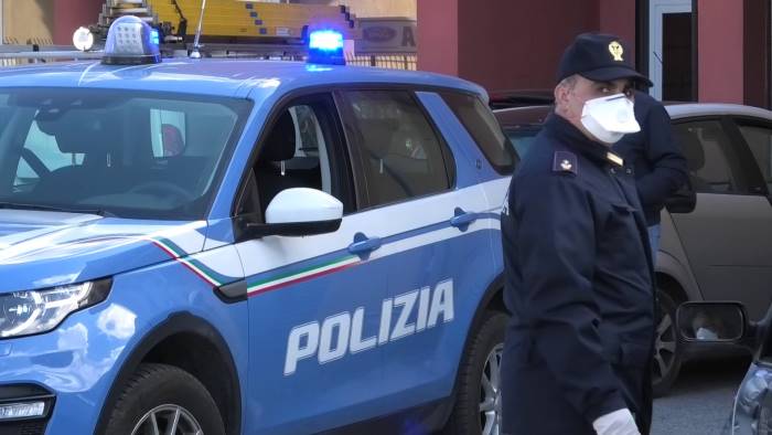 blocchi controlli rigidi ma sono troppe le autocertificazioni