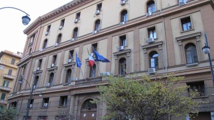 regione vicina alle aziende facilitare pagamenti