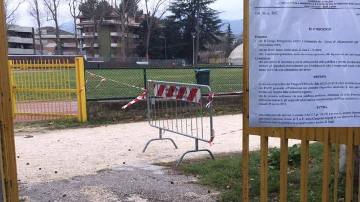 coronavirus jogging sul campo coni denunciato 26enne