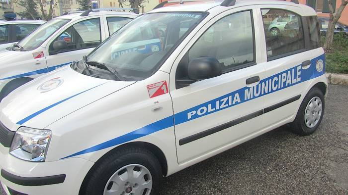 benevento 767 verifiche dei vigili 2 denunciati