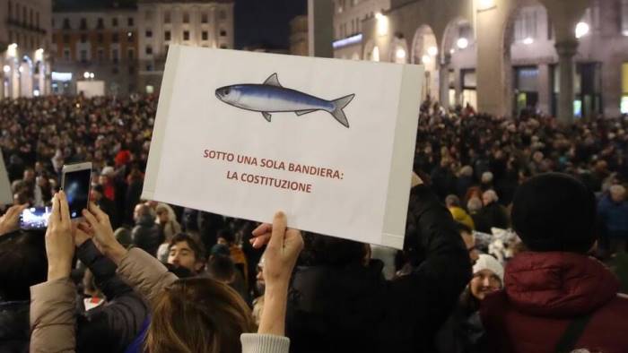 sardine salta l assemblea nazionale di scampia