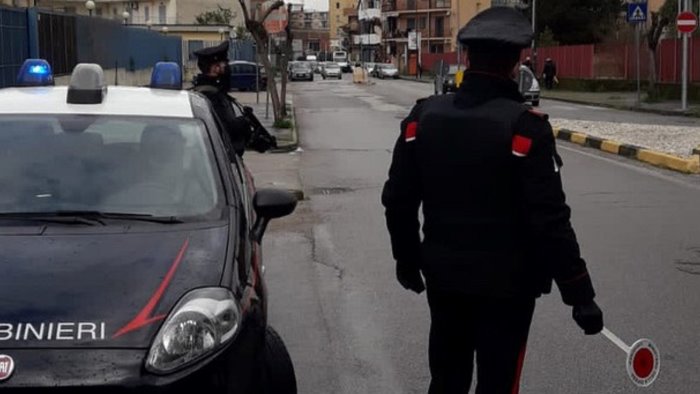 controlli dei carabinieri 6 sanzioni anti covid